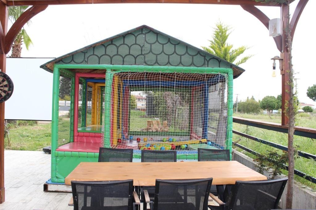 Alya Hotel Side