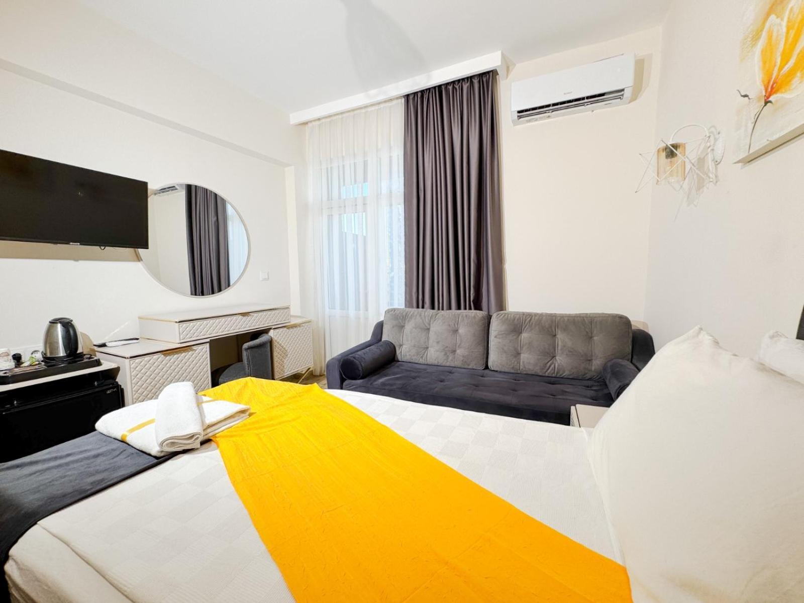 Hotel Alya